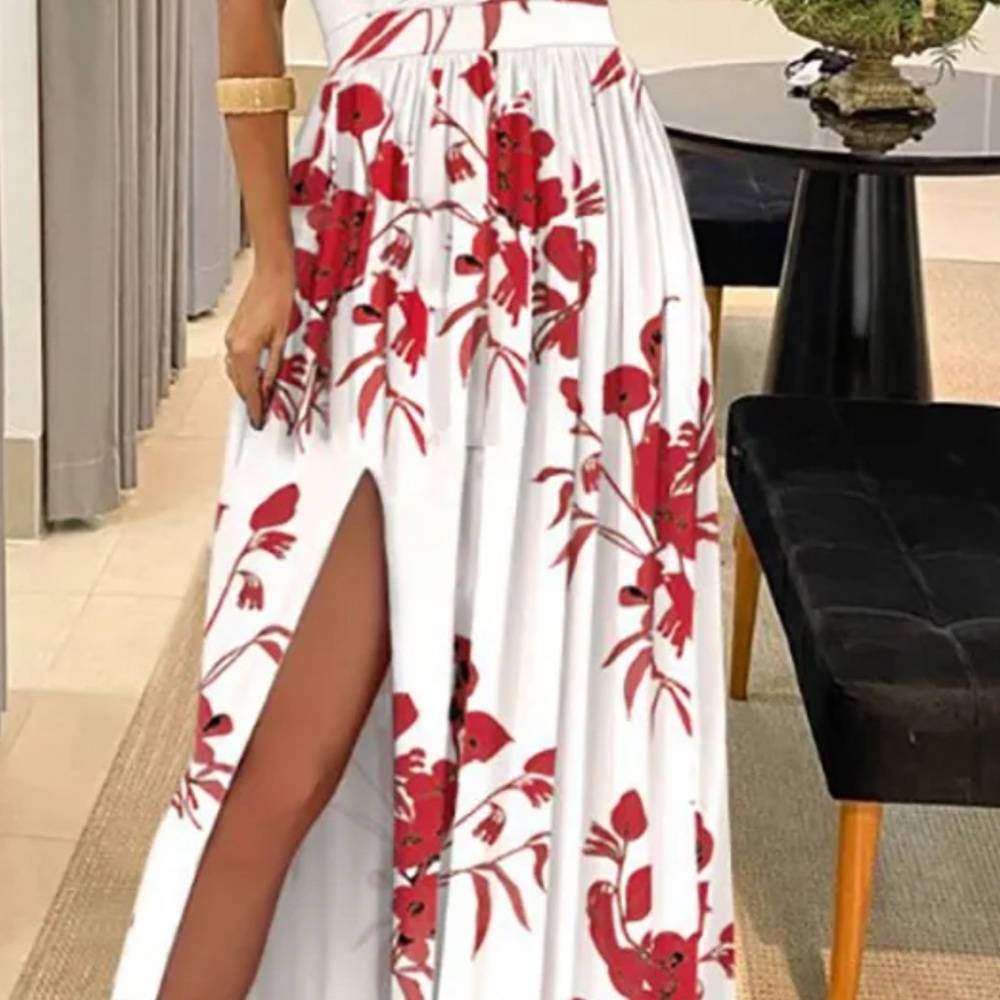 Floral White and Red Women's Skirt